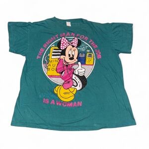 Disney Vintage Minnie Mouse “The Right Man For The Job Is A Woman” Graphic Shirt